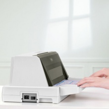 得力(deli)DL-930K針式打印機(jī)(稅務(wù)發(fā)票 出入庫發(fā)貨單票據(jù)打印機(jī))